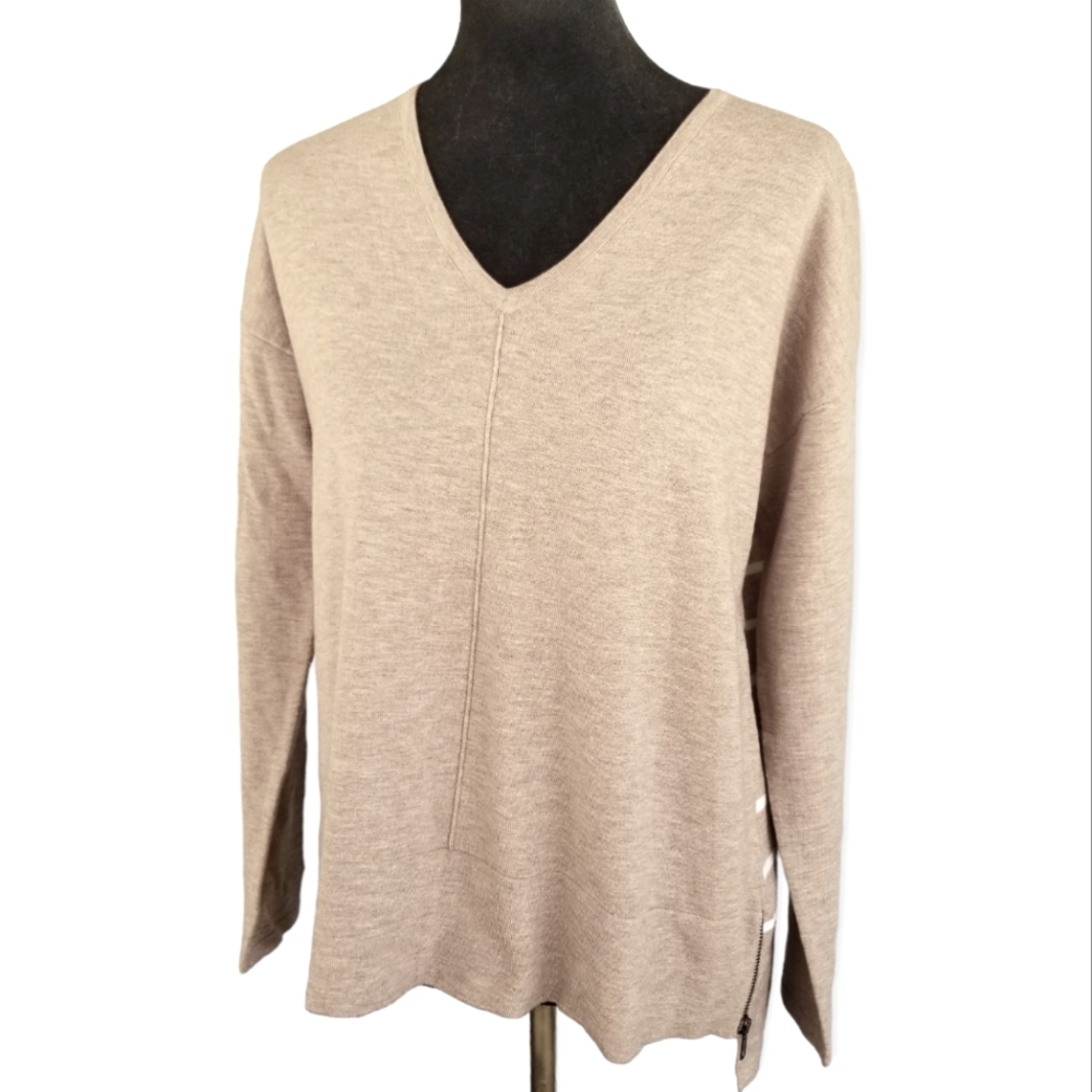Renuar sweater top with side zipper detail, super soft, comfy sz M